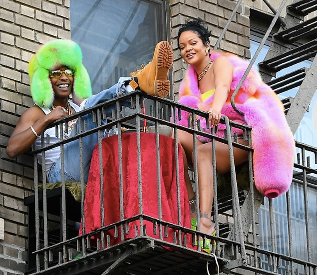14. Dünyaca ünlü şarkıcı Rihanna ve ASAP Rocky klip çekimlerinde görüntülendi!