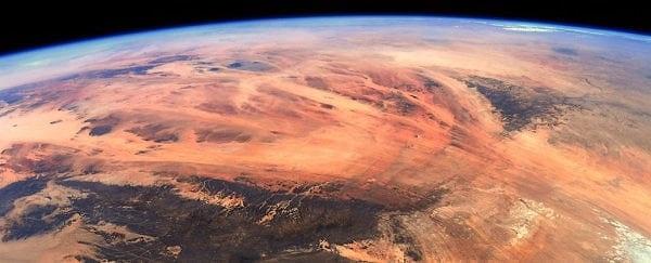 Uzay aracının 2019'da Vera Rubin sırtında çizdiği tesadüfi bir rota, yaklaşık 3,5 milyar yıl önce bir gölde oluşan çamurtaşı katmanını incelemesini mümkün kıldı.
