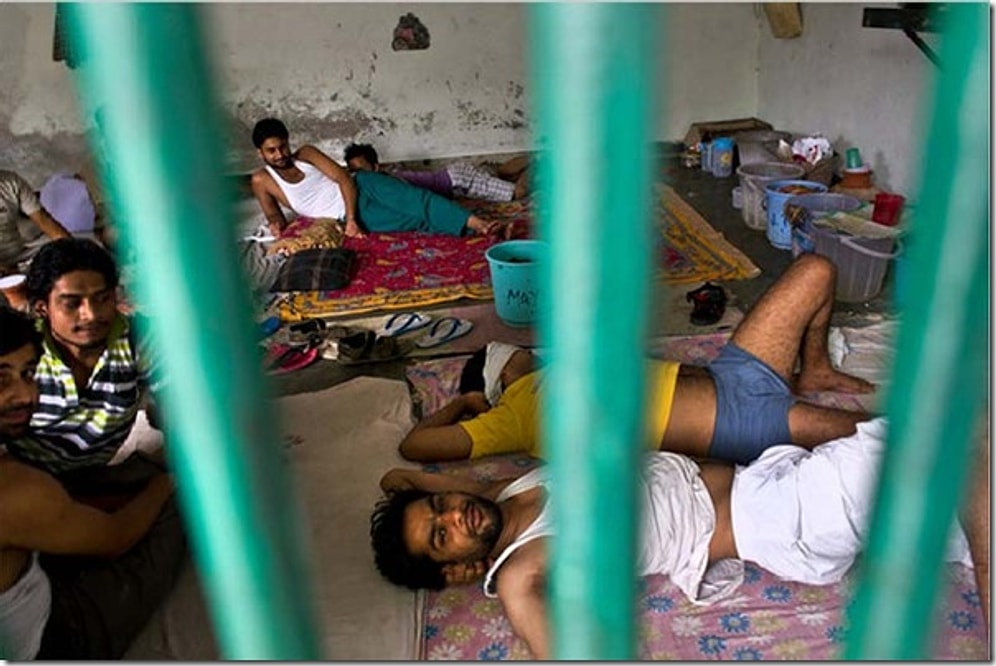 В Индии 7 заключенных сбежали, используя только острый перец и соль