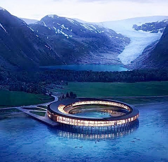 20. Svart Hotel - Norveç