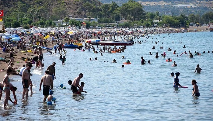 Rezervasyon İçin Valiyi Arayanlar Var! Bayramda Antalya’daki Otellerin Tamamı Doldu