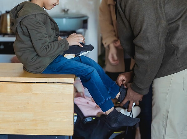 1. Делайте комплименты своим детям «ты трудолюбивый», а не «ты умный». Исследования показывают, что дети, которые думают, что они трудолюбивы, превосходят детей, которые думают, что они умны