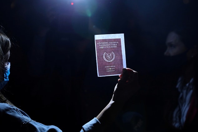 110 bin Türk'ün pasaportu var