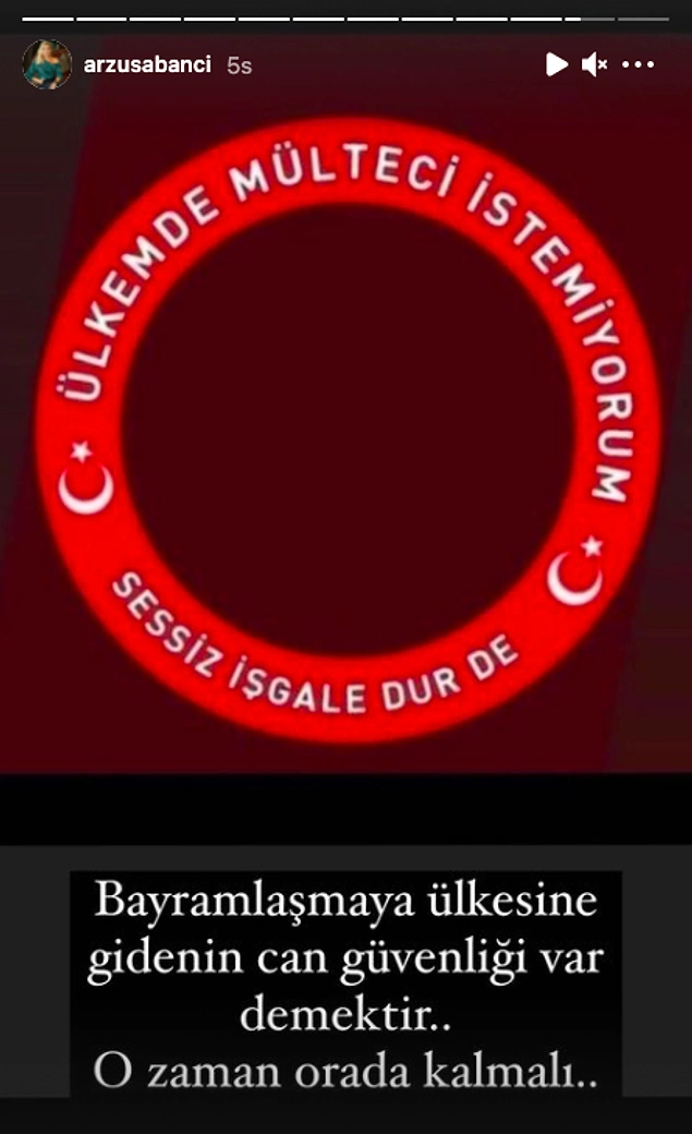 Yaptığı bu paylaşımıyla da sosyal medyayı ikiye böldü.