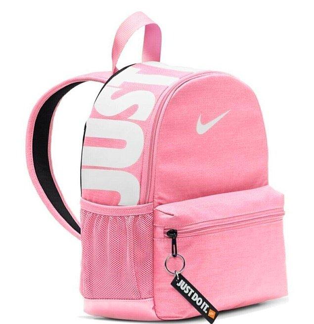 5. Nike'ın bu sırt çantasını çok seveceksiniz.