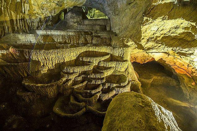 12. Radavc Mağarası
