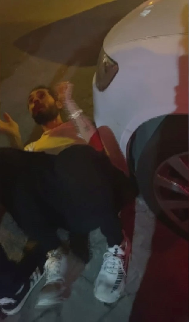 Mahalleli şüpheli babayı linç etmek istedi.
