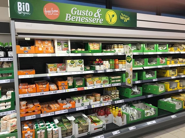 13. Bu İtalyan süpermarketinin kendine has vejetaryen ürün reyonu var.