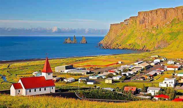 2. İzlanda