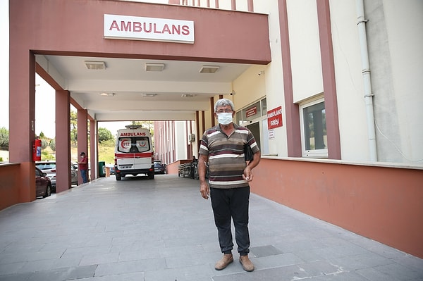 Yangının ardından herkesin bir çaba içerisine girdiğini anlatan Korkmaz, alevlerin mahallesine uzak olmasına rağmen çok hızlı yayıldığını ifade etti.