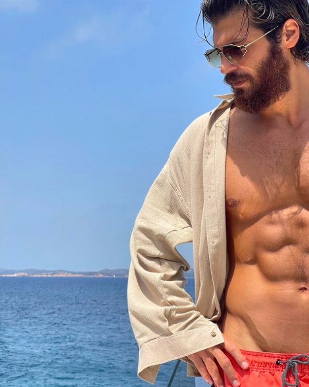 Can Yaman! Tolga Güleç, attığı bu tweetlerle Can Yaman'ın yaptığı paylaşımlara tepki gösterdi!