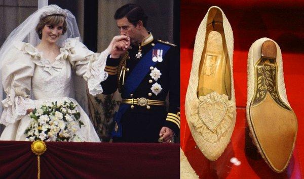 10. Prenses Diana'nın düğün töreninde giydiği ayakkabısında, müstakbel eşine yazılmış gizli bir mesaj vardı.
