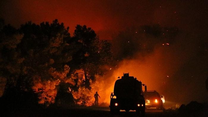Bakan Akar: 'TSK Orman Yangınlarıyla Mücadelede Yoğun Görev Aldı'