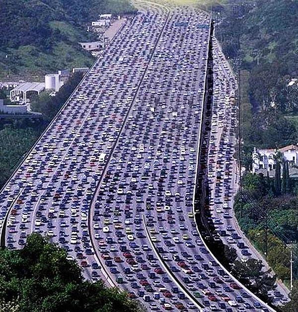 16. Trafikte can verebilirsiniz çünkü 2012 yılında trafik 730 km uzunluğuna çıktı!