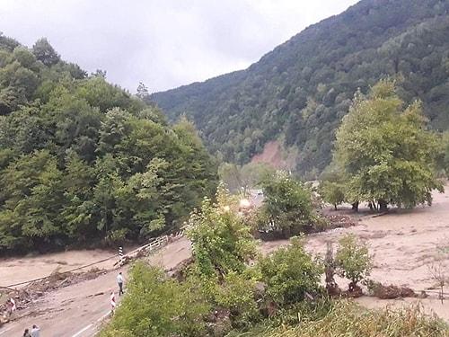 Bartın'da Sel Felaketi: Şiddetli Yağış Heyelana Neden Oldu, Yaşlı Bir Bayan Sel Sularına Kapıldı
