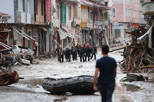 Sel Felaketinde Can Kaybı 17'ye Yükseldi