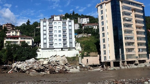 Kastamonu'da Çöken Apartmandan Gelen Son İleti: 'Bize Dua Edin'