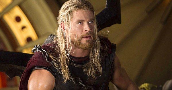 11. Chris Hemsworth - Thor: Love and Thunder (20 milyon dolar)