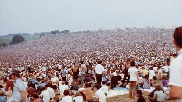 1969 yılında düzenlenen Woodstock Müzik Festivali, Dünya müziğini kökünden değiştirdi.