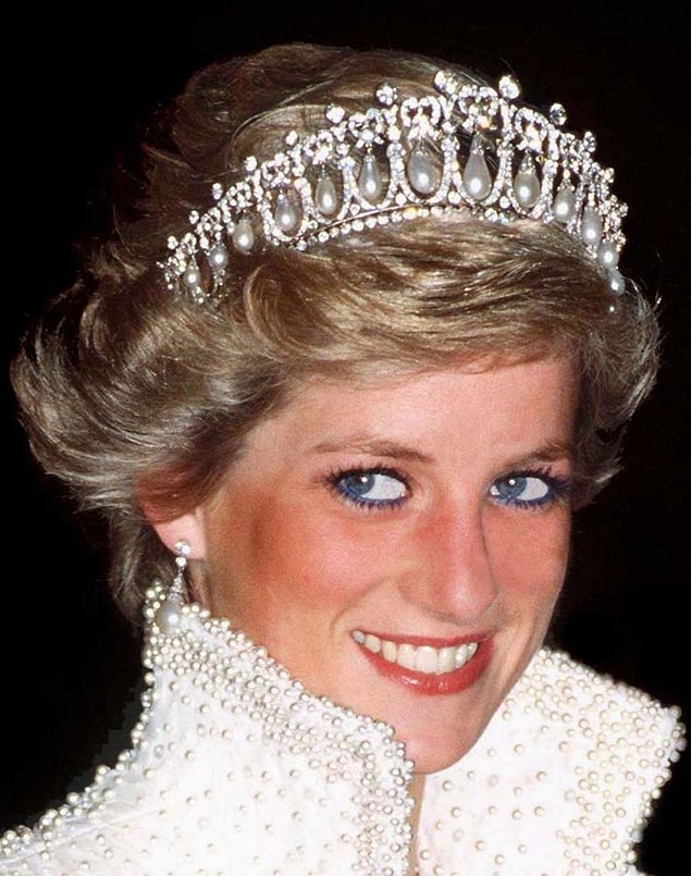 14. Prenses Diana'nın tacı.