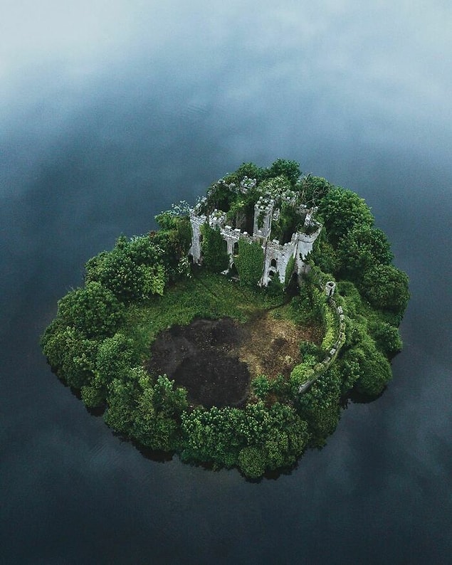 1. İrlanda, McDermott'un Lough Key, County Roscommon'daki kalesi