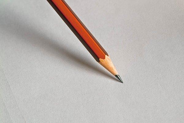 1. İnsan vücudu 200 kurşun kalem yapmaya yetecek kadar karbon üretebilir.