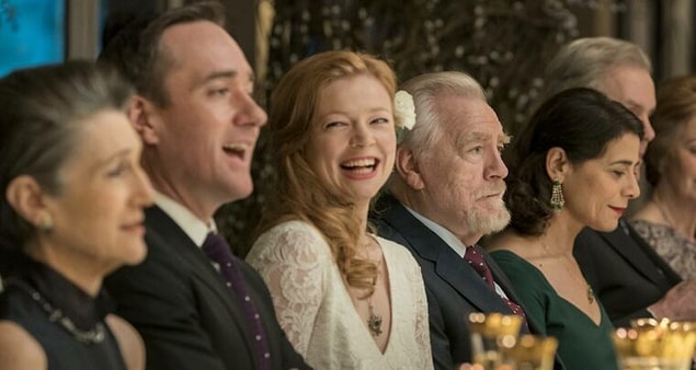 HBO'nun 2018'de yayınlanmaya başlayan başarılı dizisi 'Succession'un yıldız kadrosu da bölüm başına 300 ila 350 bin arası kazanıyor.