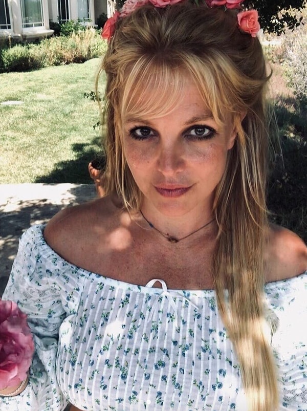 8. Britney Spears'ın babasının vasilik hakkını bırakmak için 2 milyon dolar istediği iddia edildi!