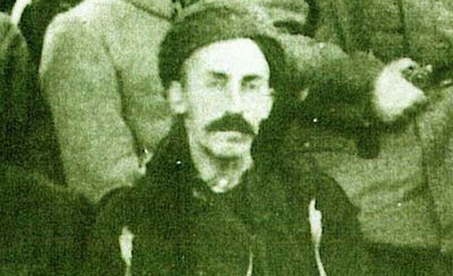 İpsiz Recep kısaca bir kabadayıdır. Ancak günümüzde özellikle Kuva-yı Milliye'de oynadığı önemli rol ile bir kahraman olarak anılır. Mücadeleci, nişancı, dindar ve yoksulun daima yanında...