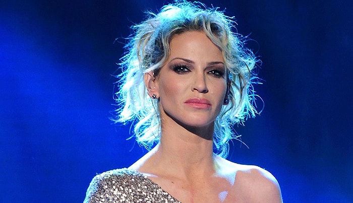 Sarah Harding Kimdir, Neden Vefat Etti? Ünlü Şarkıcıdan Hayranlarını Yıkan Haber