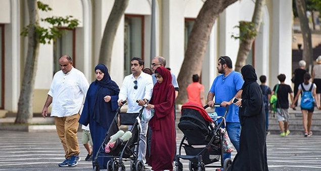 Bu arada sadece biz mağdur edilmiyoruz elbette. Turistler de taksicilerden nasibini alıyor. Daha fazla para almak için çok çirkin yöntemlere başvuruyorlar.