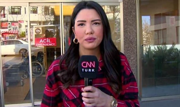 Bundan bir sene sonra da profesyonel iş hayatı başlamış diyebiliriz. Kendisi 2008 yılında CNN TÜRK Haber merkezinde üç sene boyunca kurgu editörlüğü yapmış.