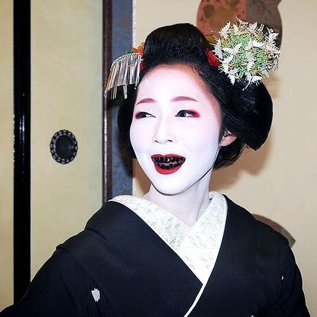 7. Siyah diş - Japonya