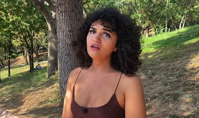 “Ben 1 yıllık doktorum. Sadece 1 kez yarım saat geç kaldım. Hemen tutanak tutuldu. Diğer doktorlar 1-2 saat geç kaldıklarında tutanak tutulmadı.”