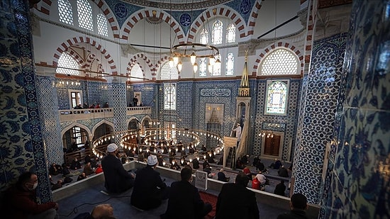 Diyanet'ten 'Fahiş Fiyat' Hutbesi: 'Mümin Alışverişte Fiyatları Kızıştırmaz'