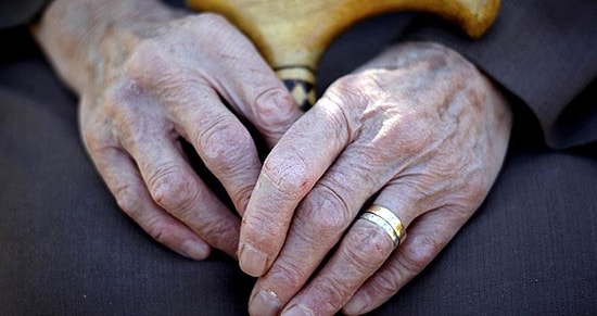 Yaşlılık Aylığı Nedir? 65 Yaş Aylığı Kimlere Verilir?