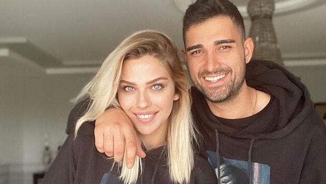 Uzun zamandır birlikte olan Yasemin Şefkatli ve İdo Tatlıses'ten bugün mutlu haber geldi. Geçtiğimiz sene nişanlanan ve pandemi sebebiyle düğünleri ertelenen çift bugün dünyaevine girdi.
