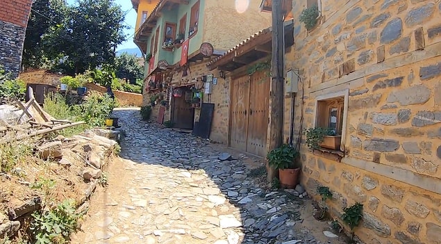 5. Mimarisine ve sokaklarına aşık olacağınız Cumalıkızık Köyü...