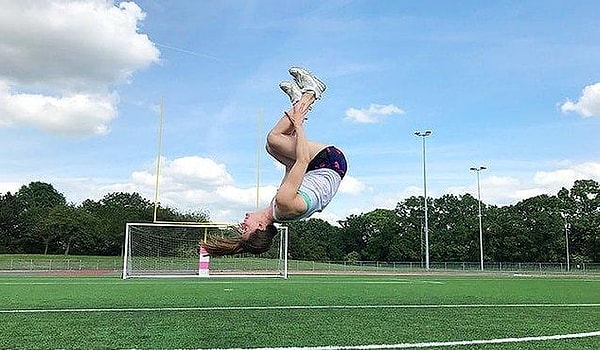 Бетани Лодж попала в книгу рекордов Гиннеса 2022 года с двумя рекордами!