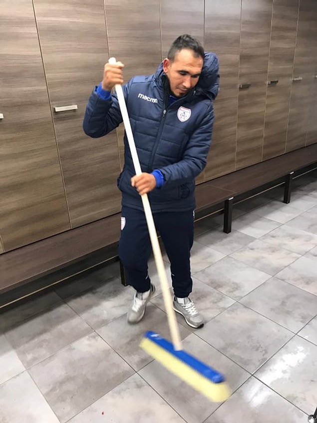 Ve bunu sadece A Takım maçlarında değil tüm altyapı maçlarında da uyguluyorlar.
