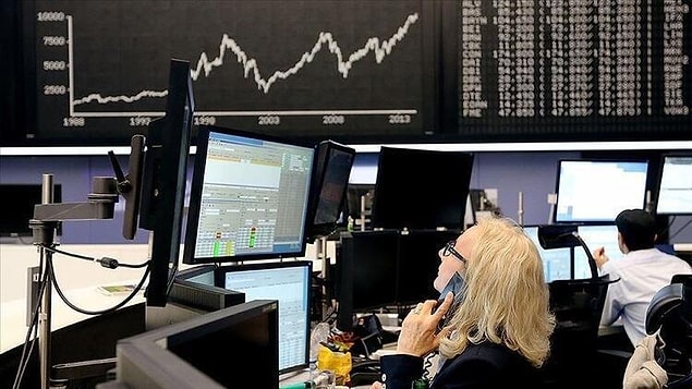 FED faiz toplantısı 21-22 Eylül tarihleri arasında gerçekleşecek. FED Başkanı Powell saat 21:00 itibari ile faiz kararını açıklaması bekleniyor.