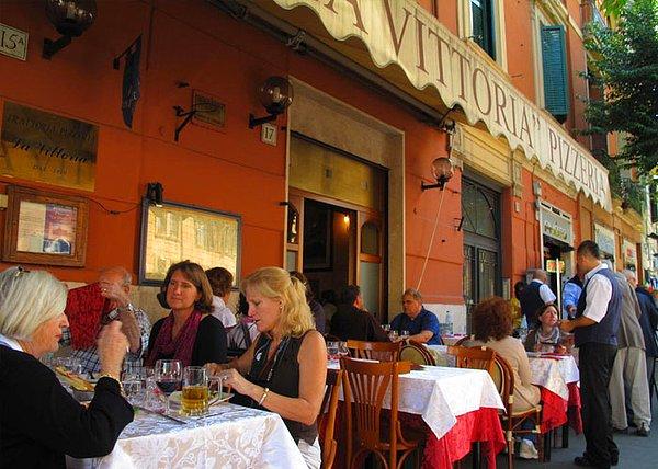 2. Roma'daki restoranlar.