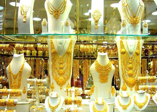 13. Dubai'deki sahte altın satıcıları.