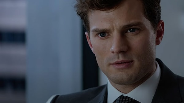 11. "50 оттенков серого". Жуткого чувака считают элегантным и загадочным только потому, что он богат