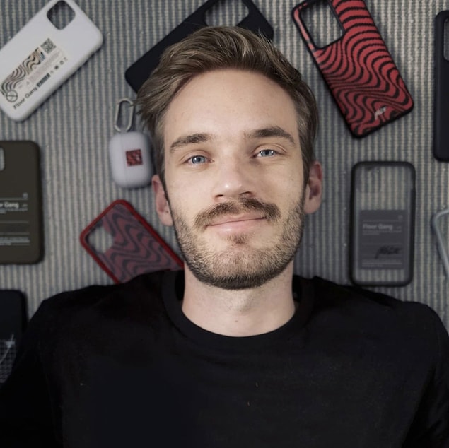 YouTube'da dünya çapında en fazla takip edilen 4. kanala sahip olan PewDiePie, veya gerçek adıyla Felix Arvid Ulf Kjellberg, 24 Ekim 1989'da İsveç'te doğdu.