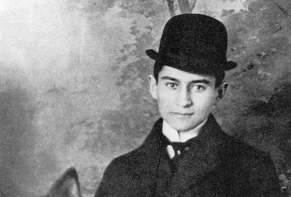 13. Franz Kafka'nın eserlerinin çoğu hayatını kaybettikten sonra basılmıştır ve başarılı şair, öldükten sonra ünlü olmuştur.