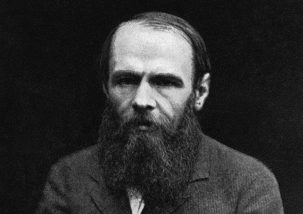 14. Dostoyevski'nin kumar bağımlılığı ve hırsızlık gibi kötü alışkanlıkları vardı.