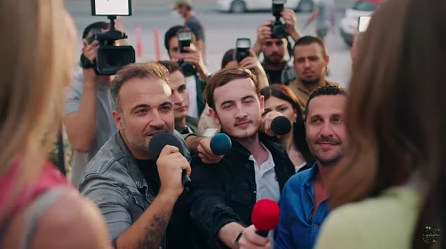 Bu sırada asıl büyük bomba patladı, görümcesi Selen ile dışarı çıkan Nalan eve dönerken gazetecilerin soruları ile karşı karşıya kaldı.