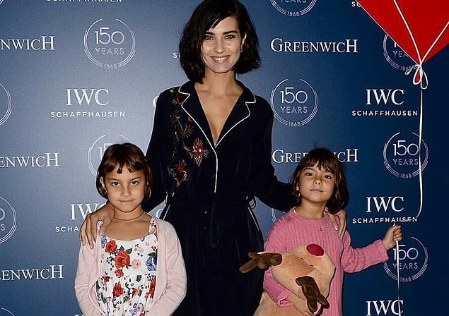 Tuba Büyüküstün ve 2017 yılında boşandığı eşi Onur Saylak, bütün şöhretlerine rağmen kızlarını göz önünde büyütme taraftarı değil. Ama gizlemiyorlar da!