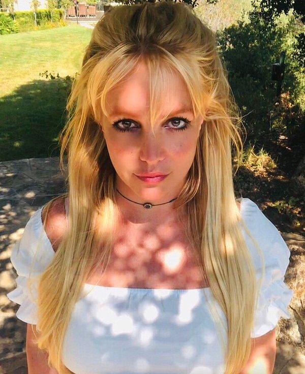 8. Britney Spears'ın geçirdiği zorlu sürecin Netflix'te belgeseli yayınlanacağı açıklandı!